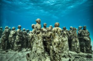 Las profundidades del mar tienen guardan obras de arte