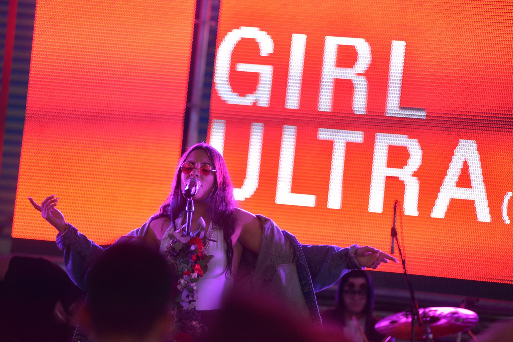 Girl Ultra en NRMAL