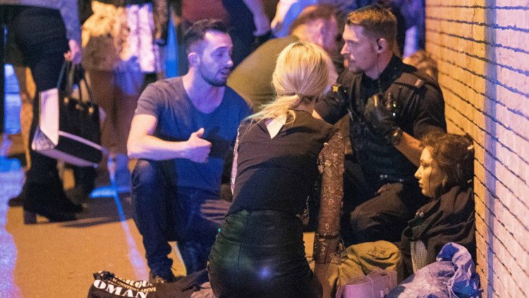 PolicÃ­a atendiendo a lesionados tras explosiÃ³n