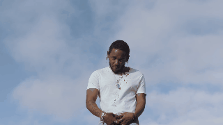Kendrick Lamar esterna el tercer video de DAMN. 