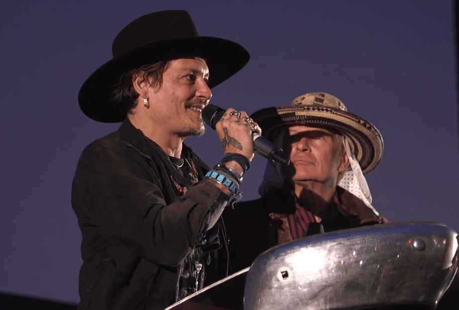 Johnny Depp quiere matar a alguien