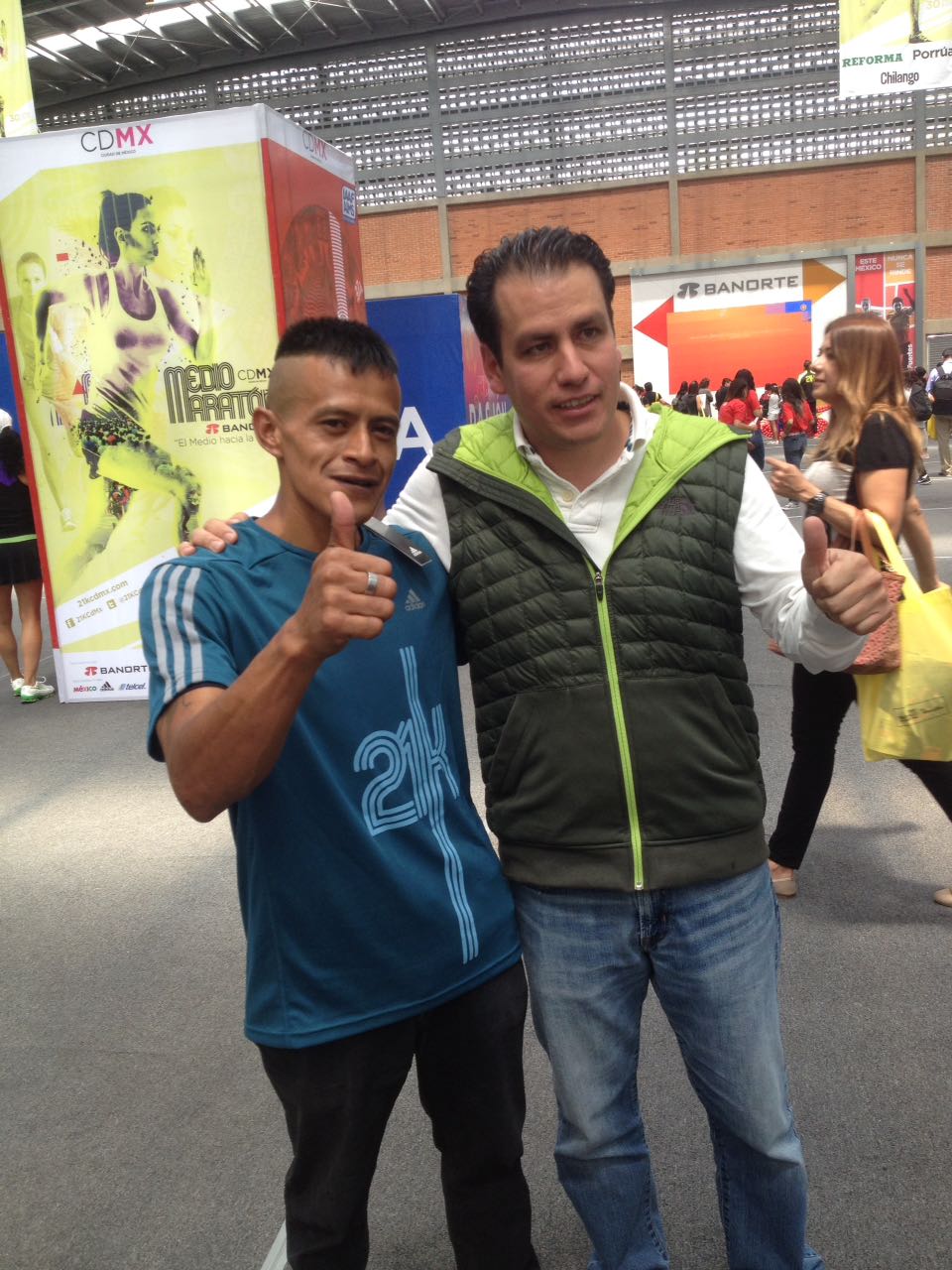 Luis del Rey le cedió su lugar en el Medio Maratón de la CDMX a Ezequiel