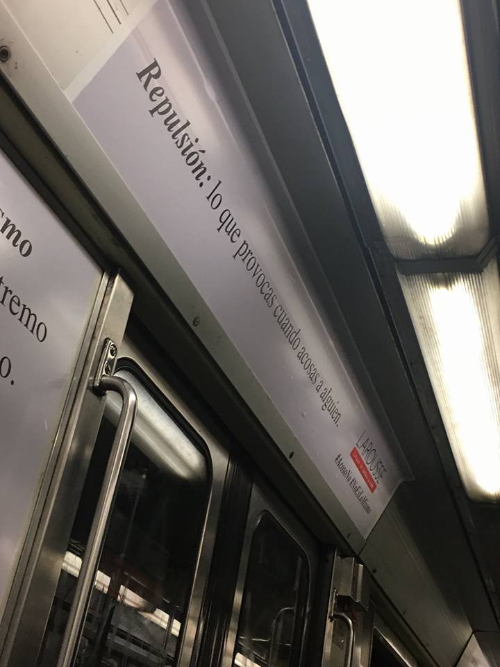 El metro se está llenando de anuncios que explican que #NoEsNo
