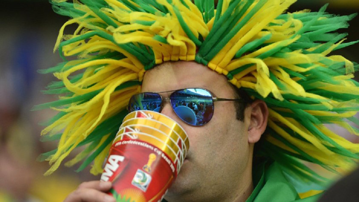 Diputada priista quiere prohibir la venta de bebidas con alcohol de los estadios