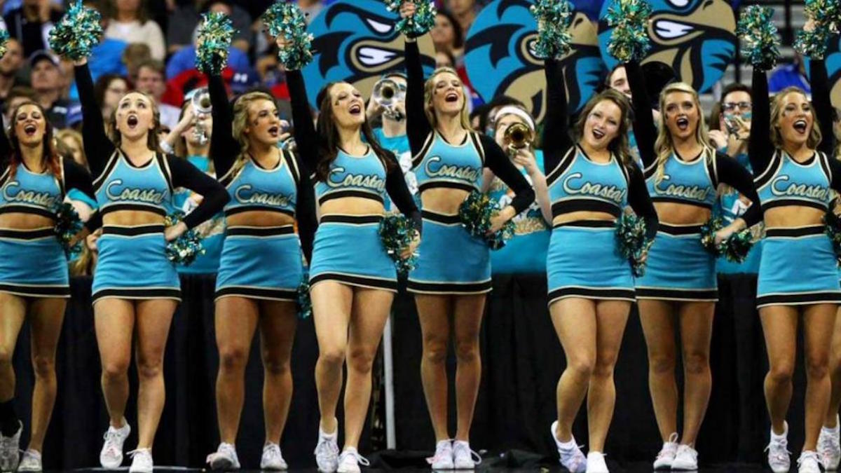Porristas de la Universidad de Coastal Carolina fueron suspendidas por posible prostituciÃ³n