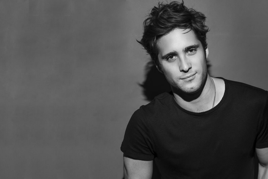 Netflix anuncia que Diego Boneta serÃ¡ Luis Miguel y estas son las reacciones