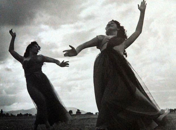 Mujeres bailando Juan Rulfo