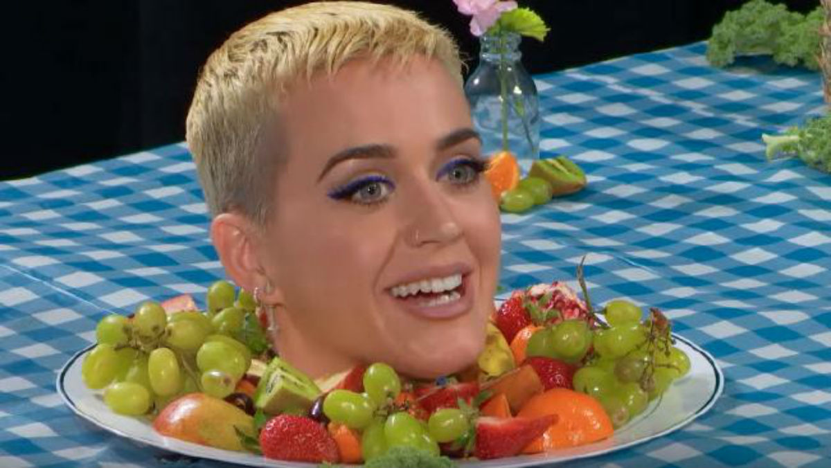 La cabeza de Katy Perry les desea "Bon AppÃ©ttit"