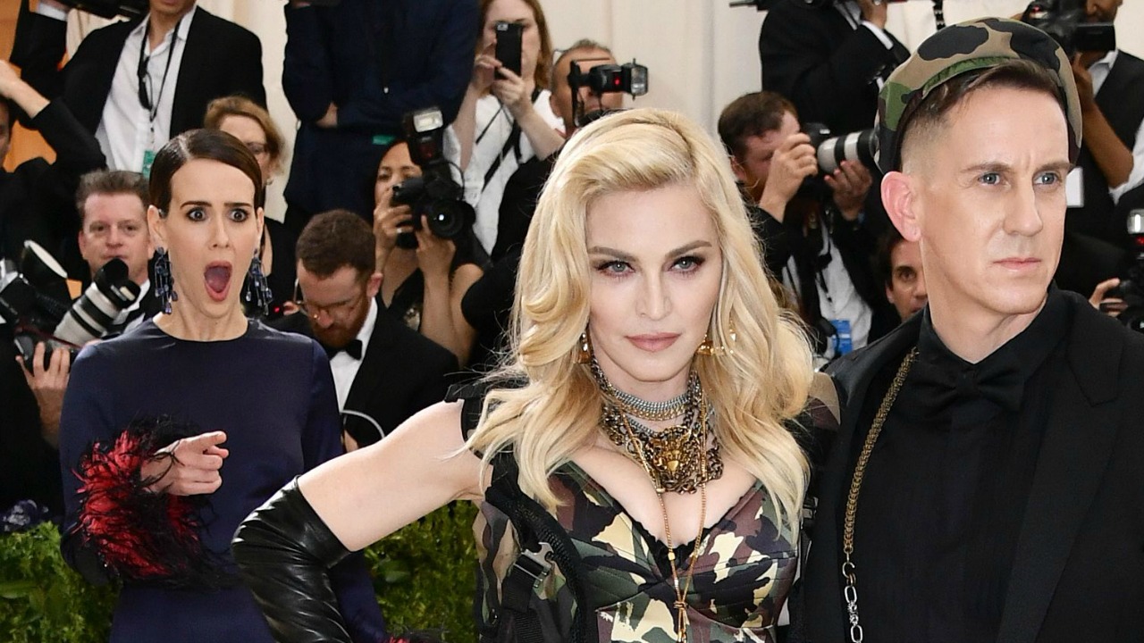 AsÃ­ reaccionÃ³ Sarah Paulson al ver a Madonna en la Gala del Met