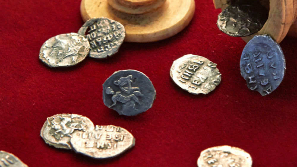 10 monedas de plata del siglo XVI fueron encontradas en MoscÃº, Rusia