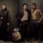 CArrie Fisher, Oscar Issac, John Boyega y Kelly Marie Tran como la General Organa, Poe Dameron, Finn y Rose Tico junto a BB-8 en Star Wars VIII