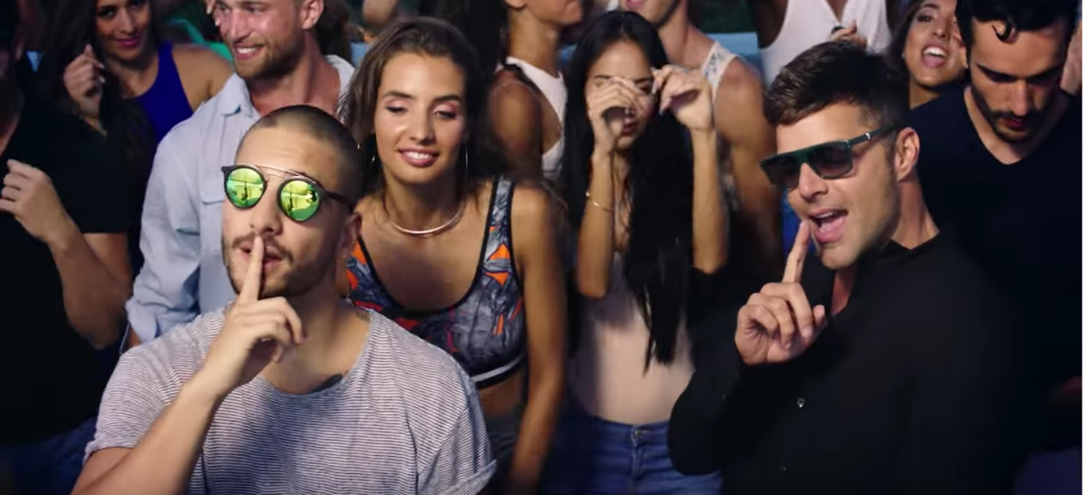 video sexual ricky martin y maluma
