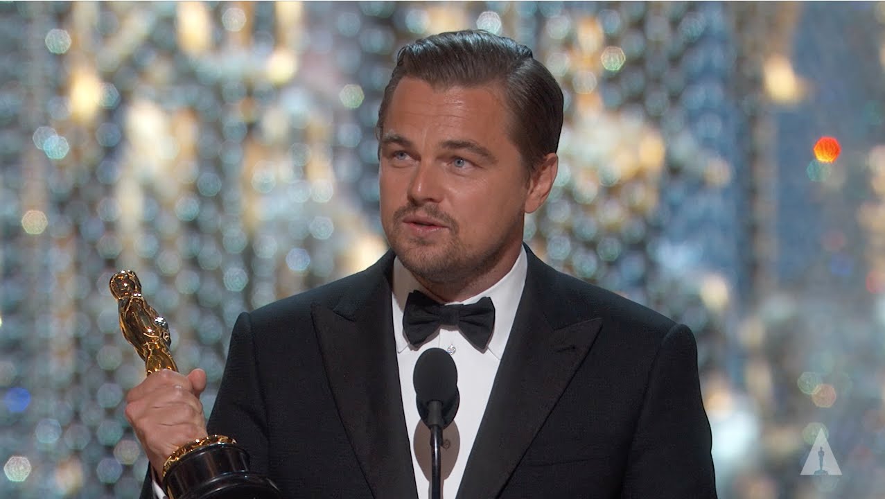 Leo DiCaprio devuelve su Oscar