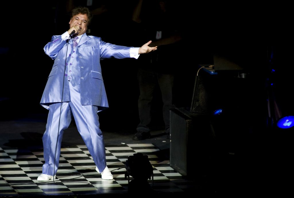 Juan gabriel tonos metalicos