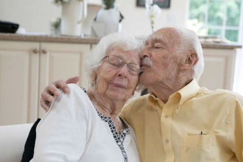 abuelitos de noventa años contraen matrimonio