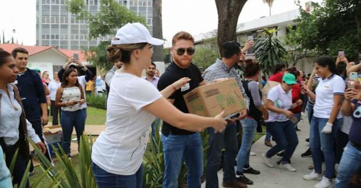 Canelo Ãlvarez ayuda a damnificados