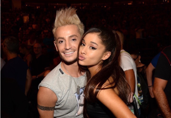 ariana-hermano-gay