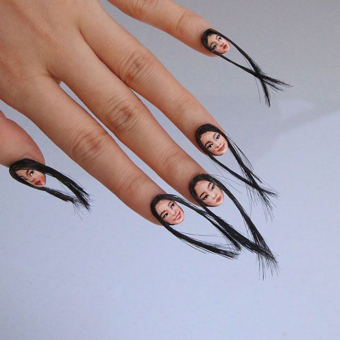 UÃ±as con cara y pelo de la artista visual Dain Yoon