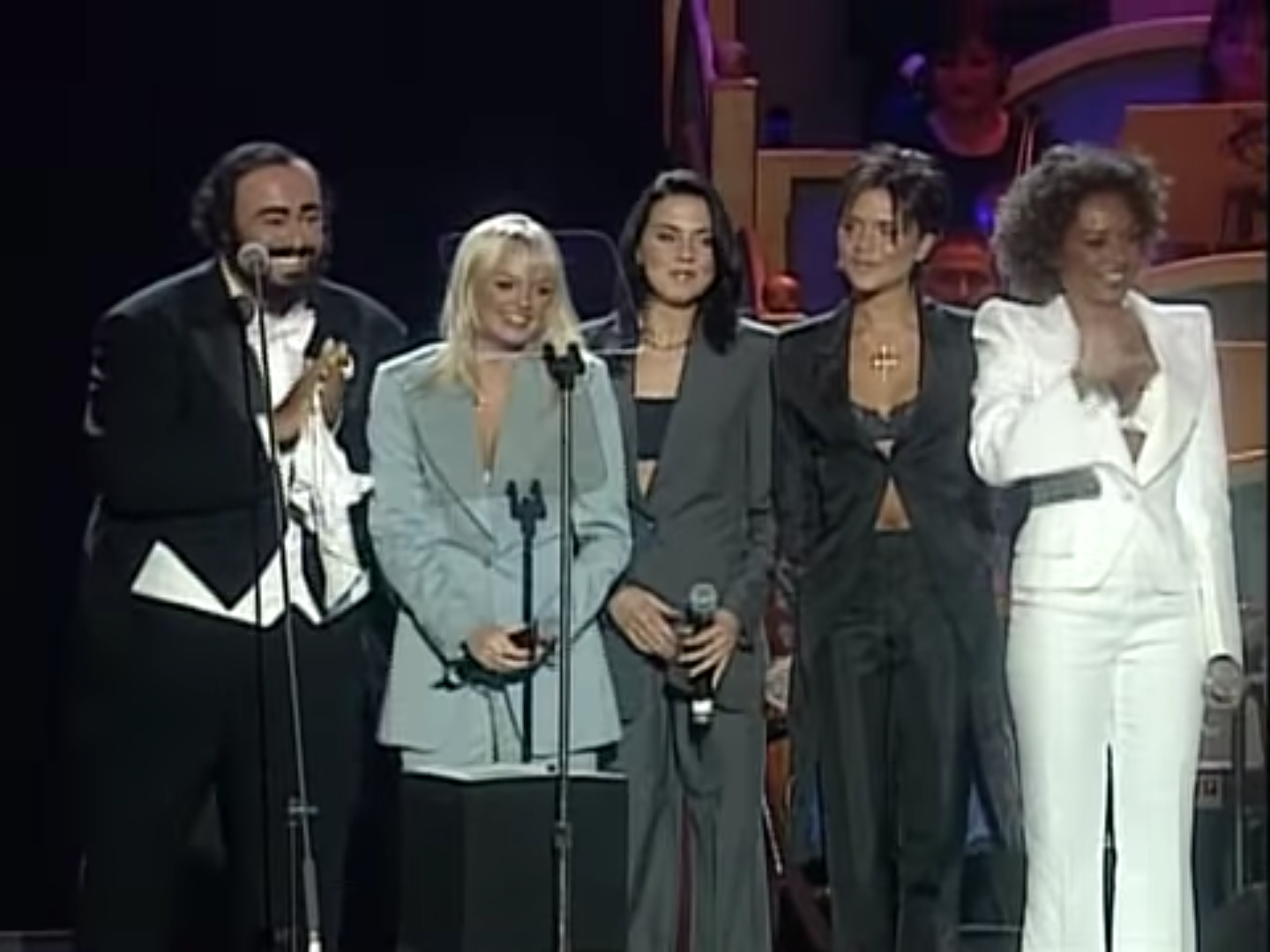 Luciano Pavarotti con las Spice Girls, Pavarotti and Friends