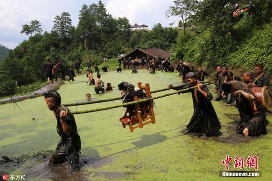 China y el pueblo donde no sólo se comen a los perros