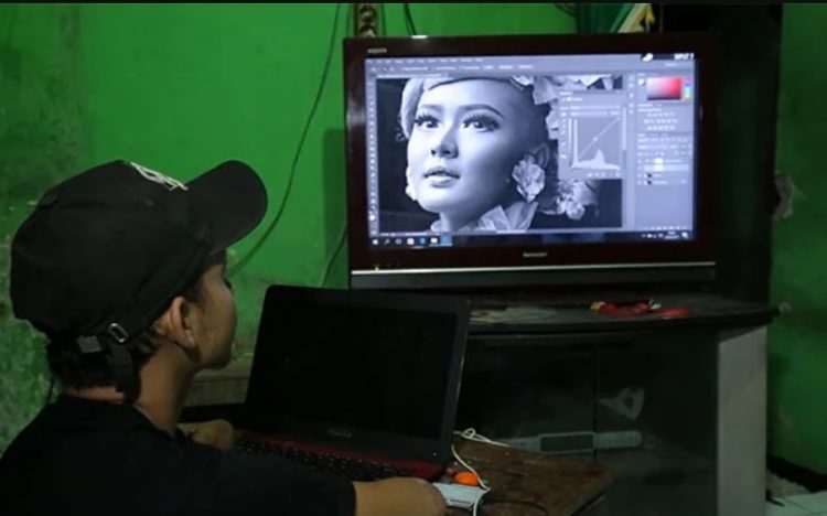 Fotógrafo sin pies ni manos te sorprenderá con su trabajo