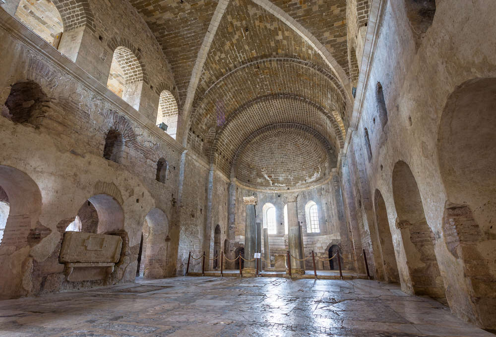 Encuentran en antigua iglesia de Turquía la posible tumba de Santa Claus