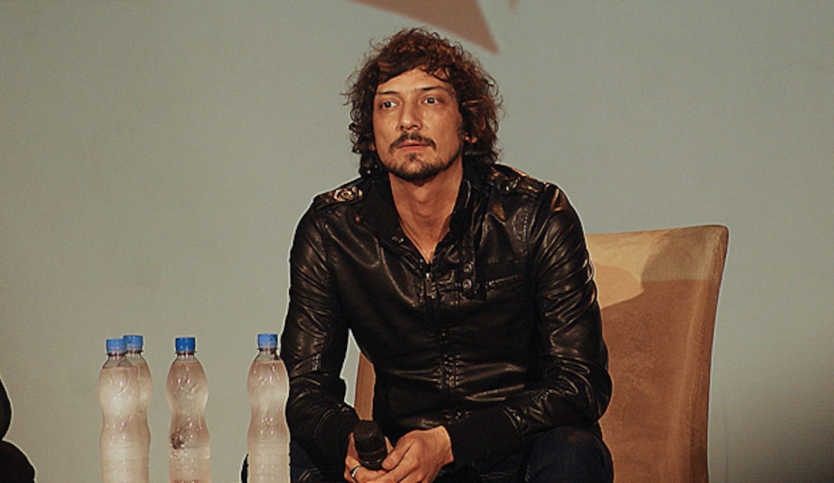 León Larregui se pone filosófico y causa furor en la red