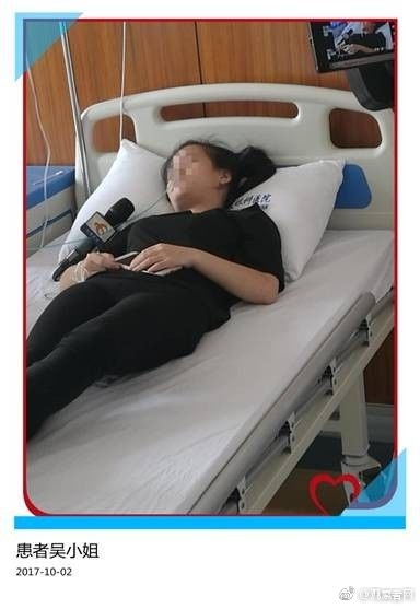 Una joven china se quedó ciega por jugar todo el día en su celular