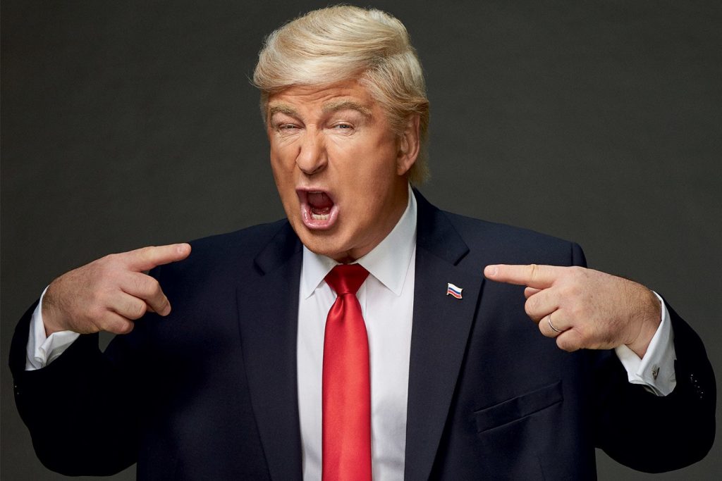 Alec Baldwin personificado como Donald Trump