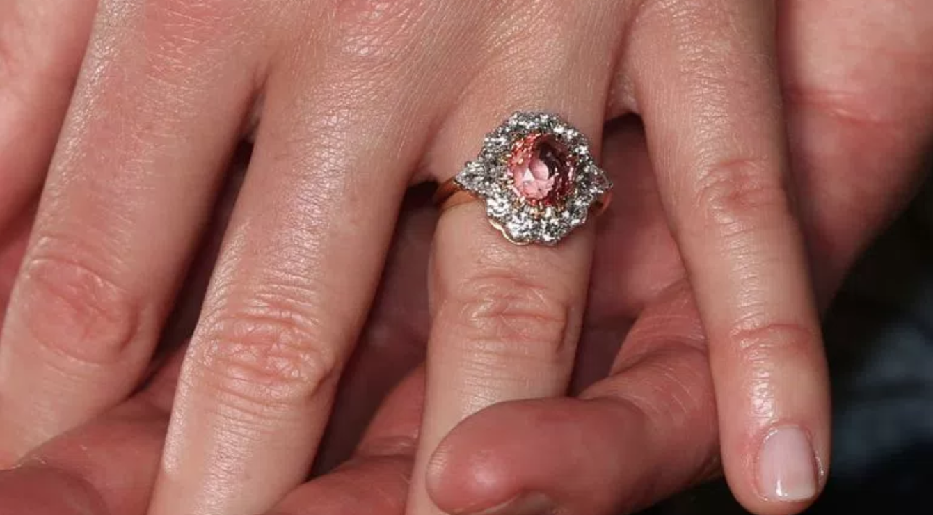 anillo-compromiso-princesa- princesa eugenia