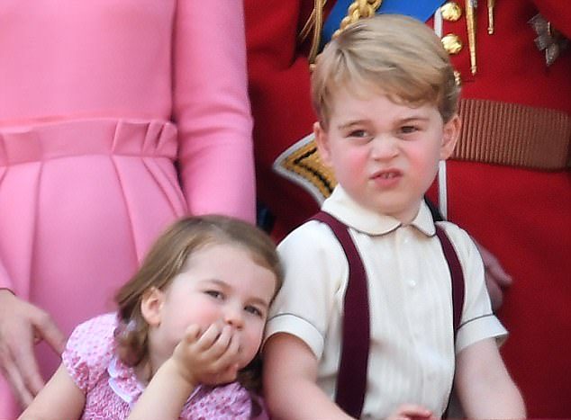 La princesa Carlota y el príncipe Jorge de Cambridge