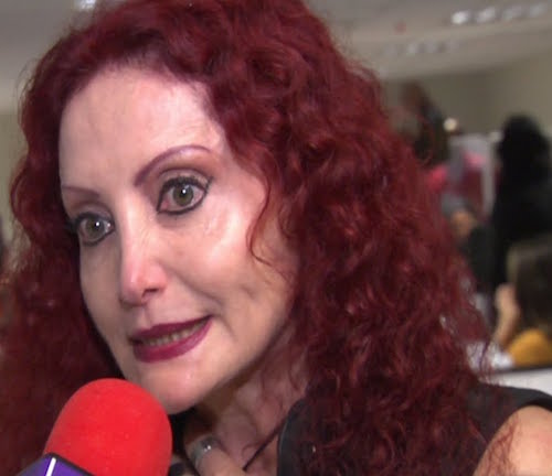Chela Lora