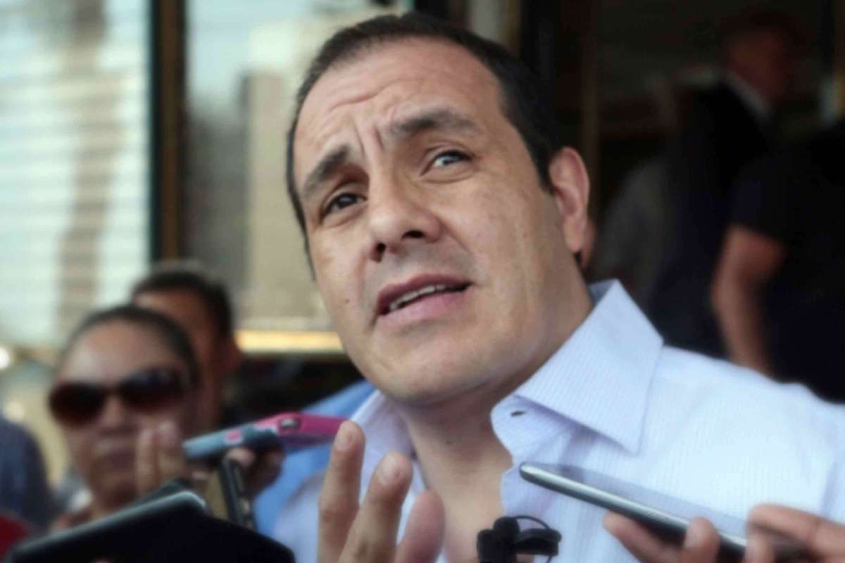 Momentos vaciladores del "Cuau" fuera de la cancha