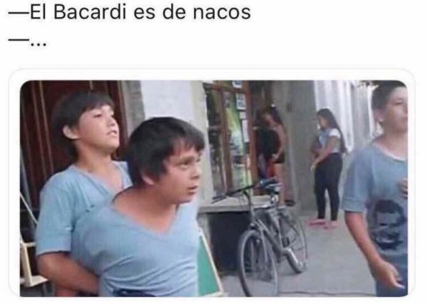 Los mejores memes del niño pedero