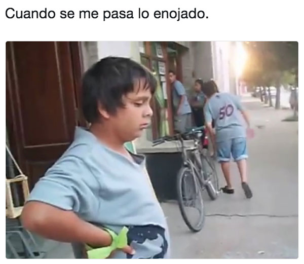 Los mejores memes del niño pedero
