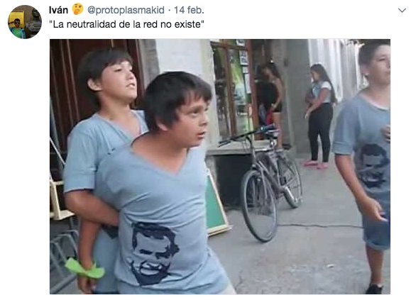 Los mejores memes del niño pedero