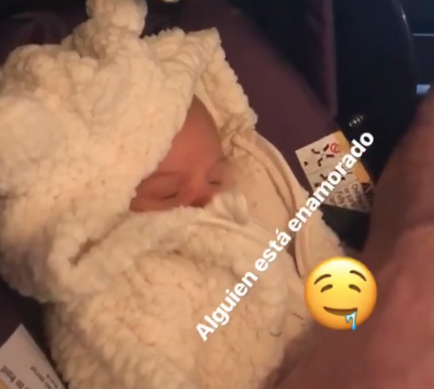 aislinn-derbez-revelo-carita-bebe-kailani-hija-mauricio-ochmann