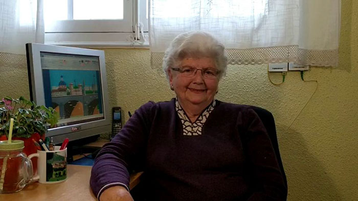 ancianita-espanola-87-anos-sabe-usar-paint-mucho-mejor