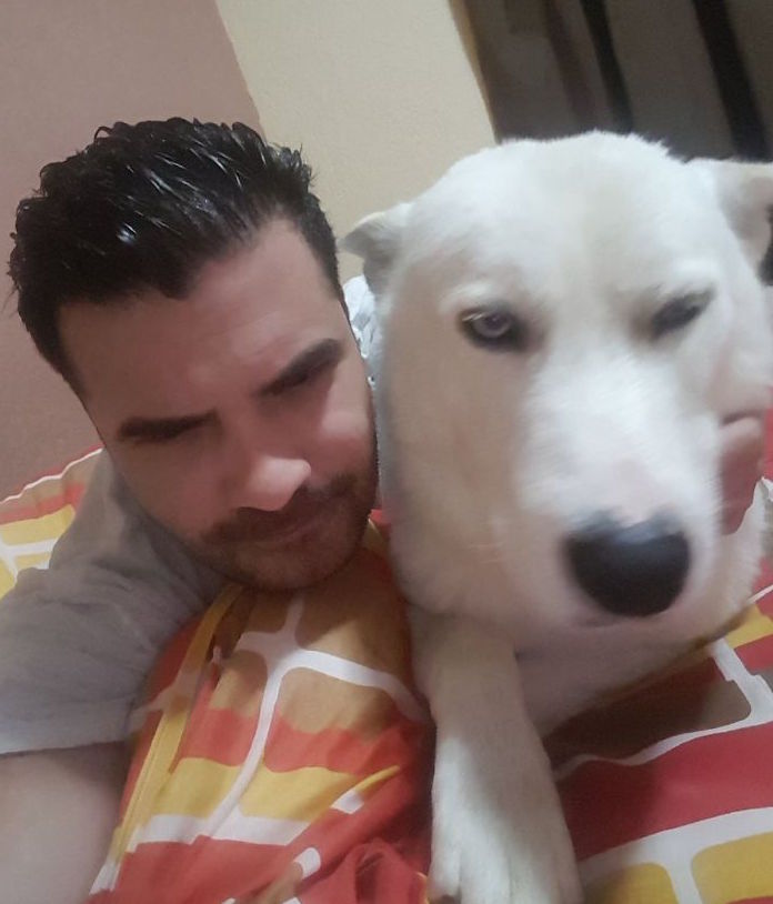 Fotos adorables de personas imitando a sus mascotas 
