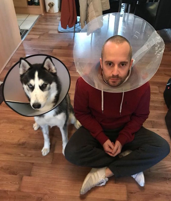 Fotos adorables de personas imitando a sus mascotas 