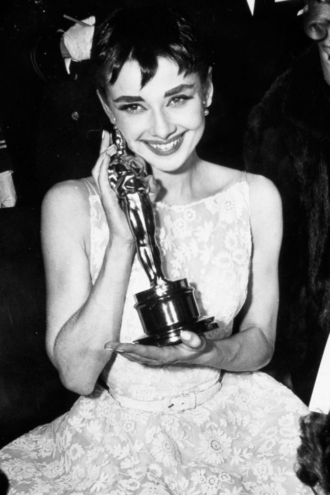 oscar-givenchy-hepburn