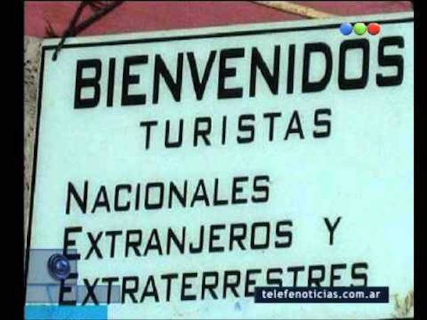 Estos anuncios demuestran que a los mexicanos nos encanta ser redundantes