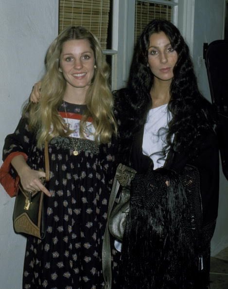 Cher y su media hermana menor, Georganne LaPiere