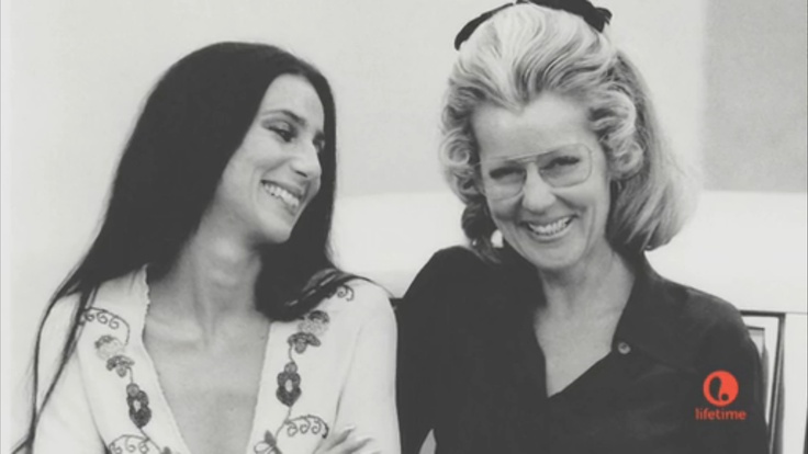 Cher con su madre Georgina Holt