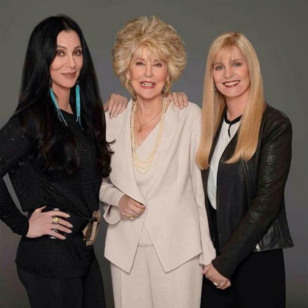 Cher, Gerogina Holt su madre y Georganne LaPiere su media hermana