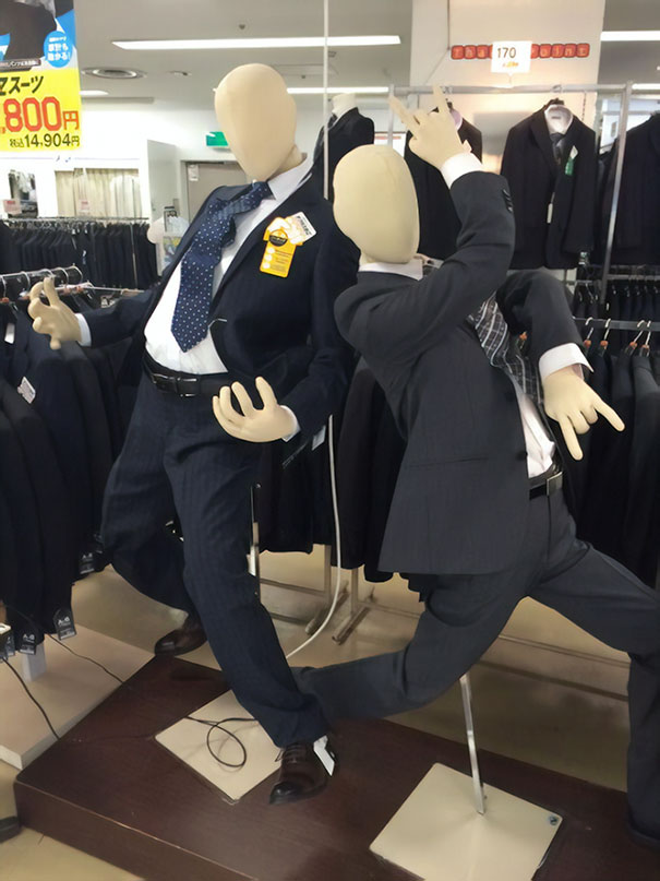 maniquies-horribles-graciosos-reir-aterrorizar-llorar-galeria