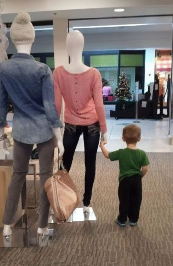 maniquies-horribles-graciosos-reir-aterrorizar-llorar-galeria