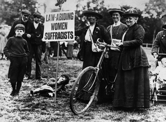 Historia de las mujeres y bicicletas