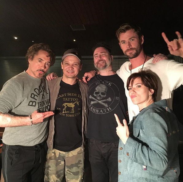 Avengers se tatuan en estudio de Nueva York