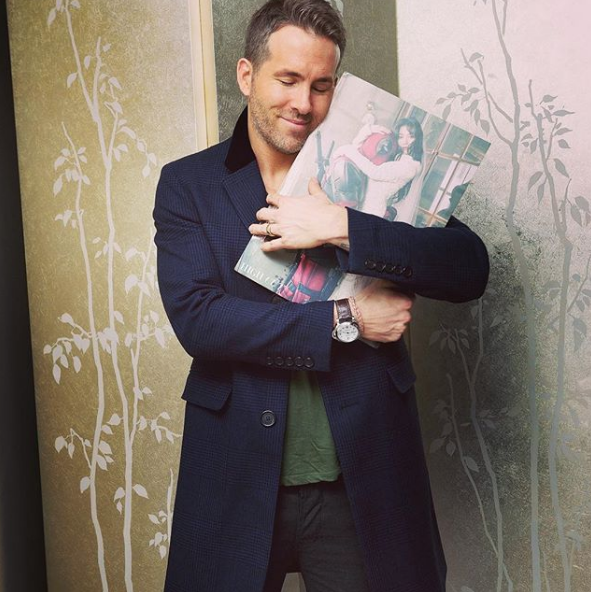 Ryan Reynolds tiene un problema de celos con su esposa